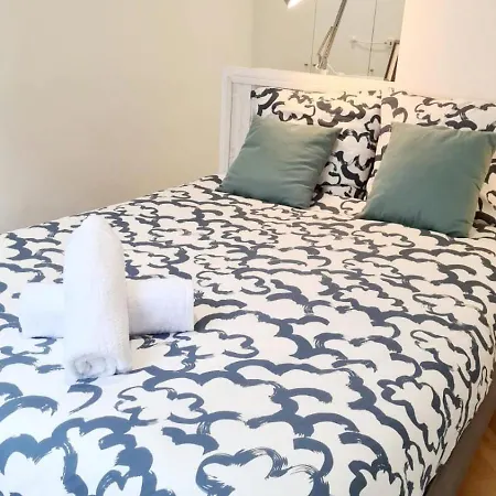 Apartment Le Cocon Du Batonnier - Graslin And Loire Are A Stone's Throw Away